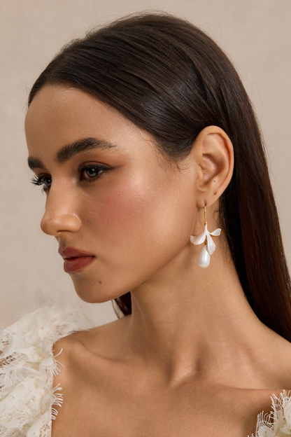 3D Flower Teardrop Faux Pearl Earrings
