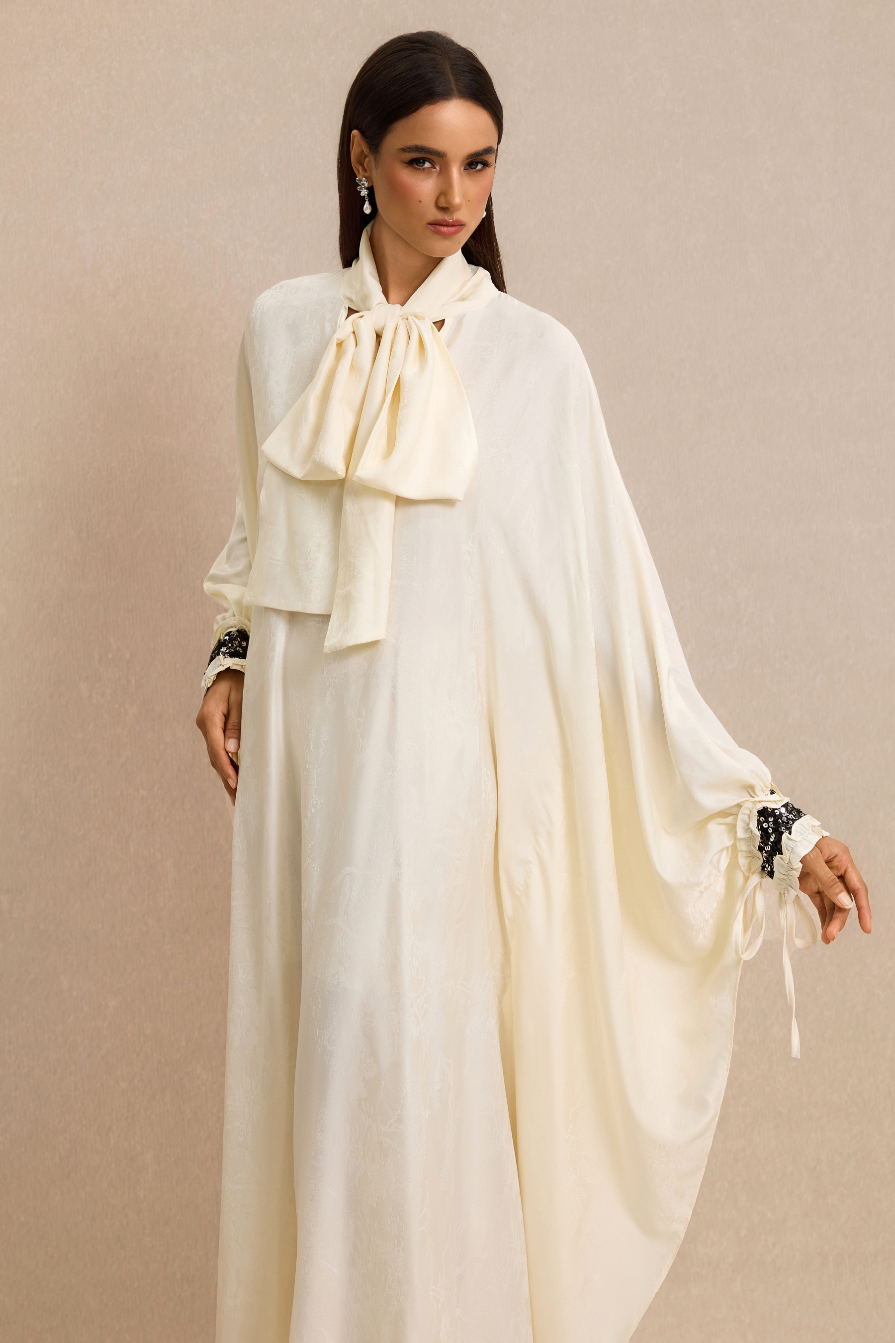 Jacquard Batwing Sleeve Lace-Up Maxi Dress