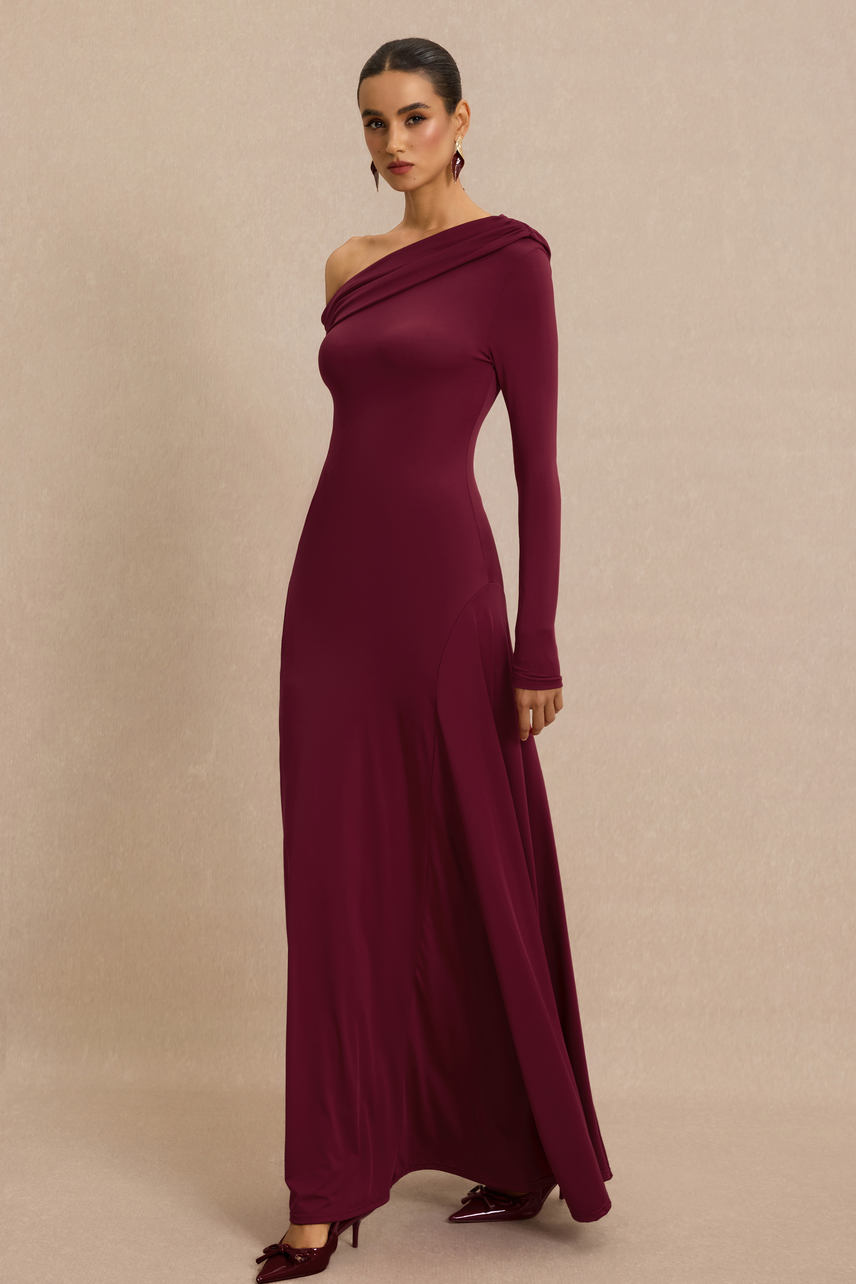 Solid Skew Collar Gathering Maxi Dress