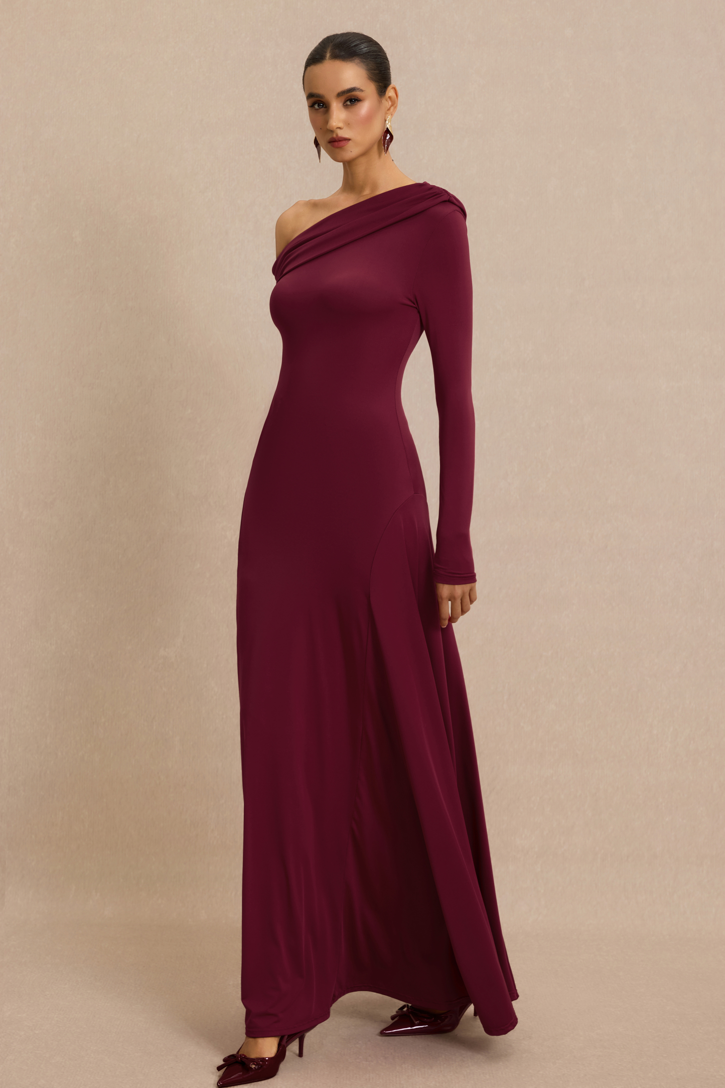 Solid Skew Collar Gathering Maxi Dress