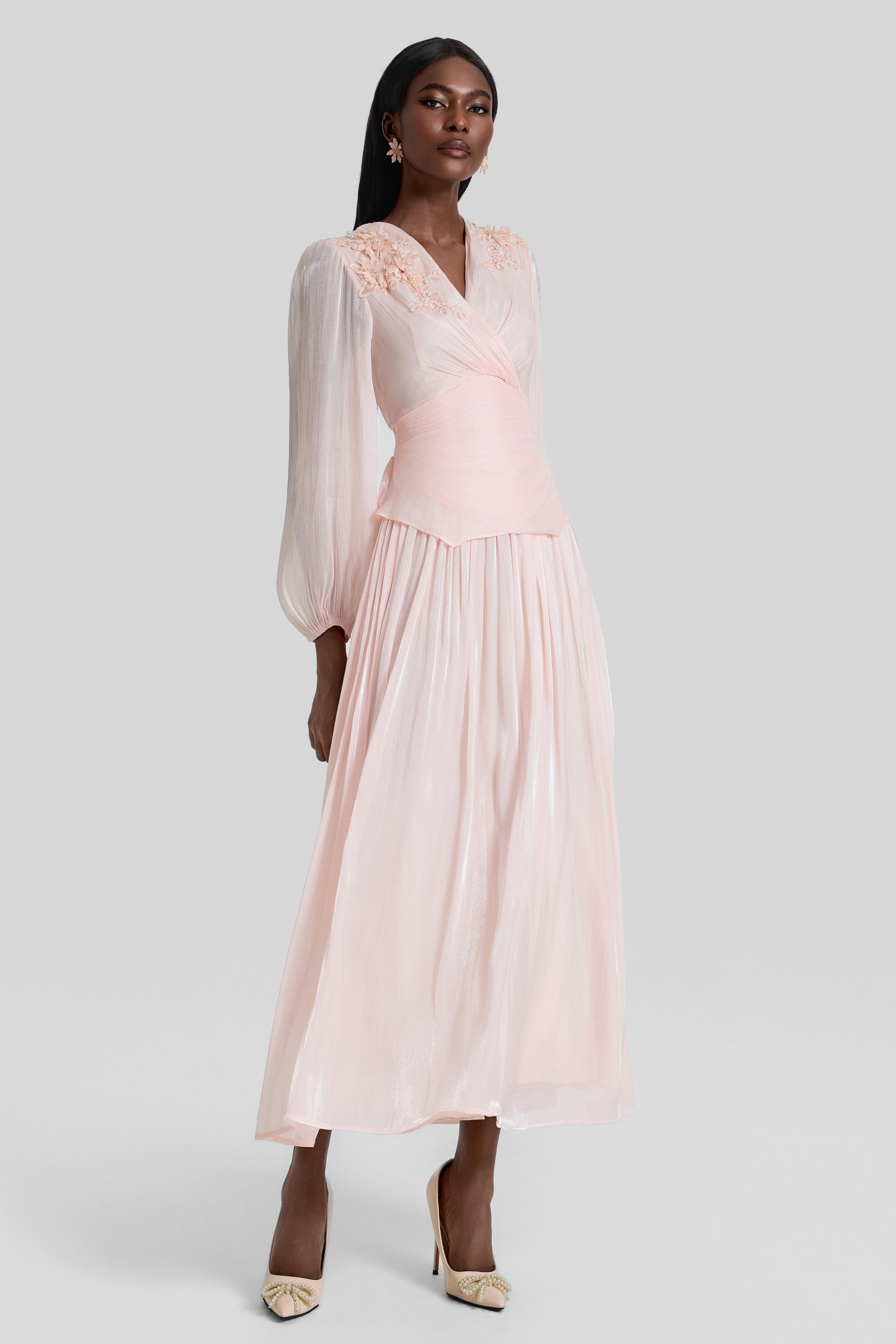 3D Flower V-Neck Gathering Midi Dress