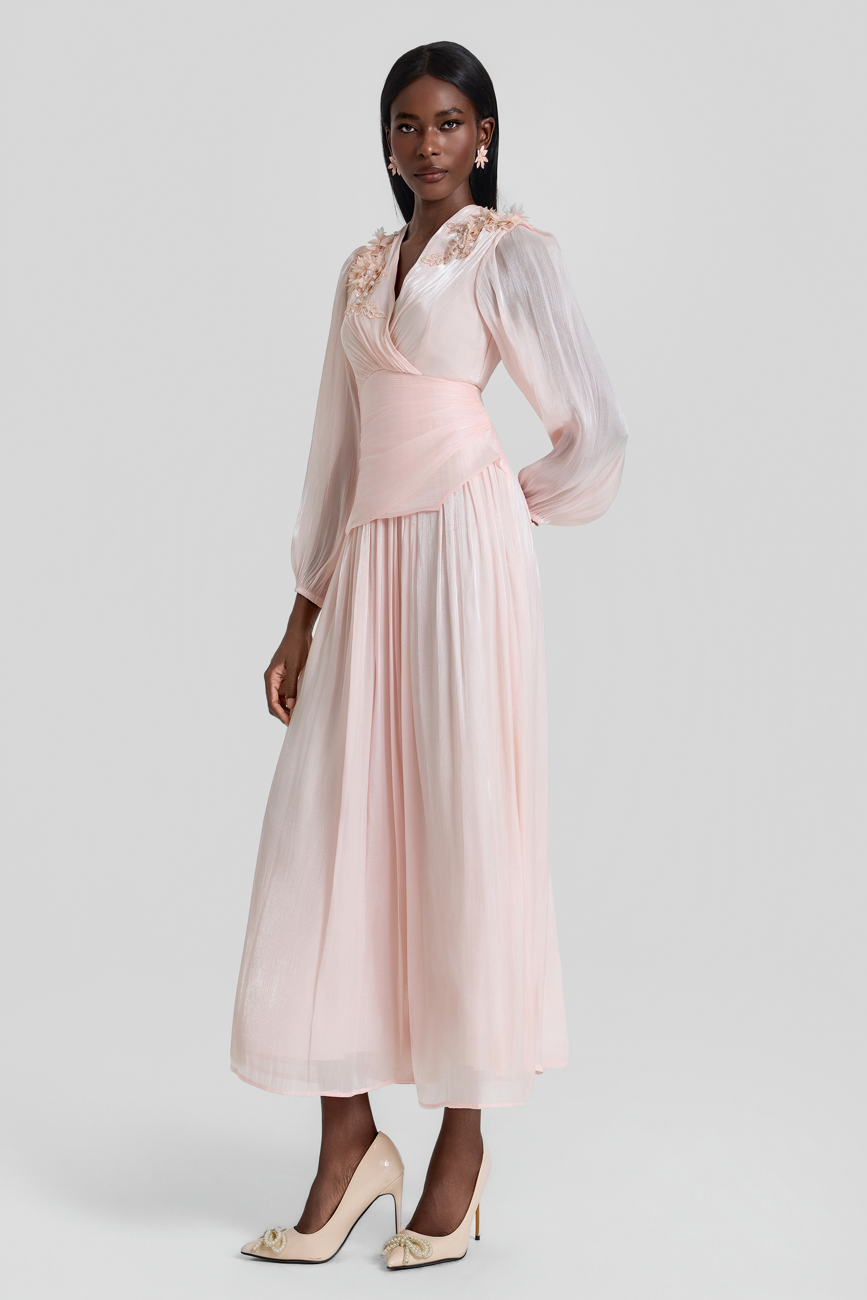 3D Flower V-Neck Gathering Midi Dress
