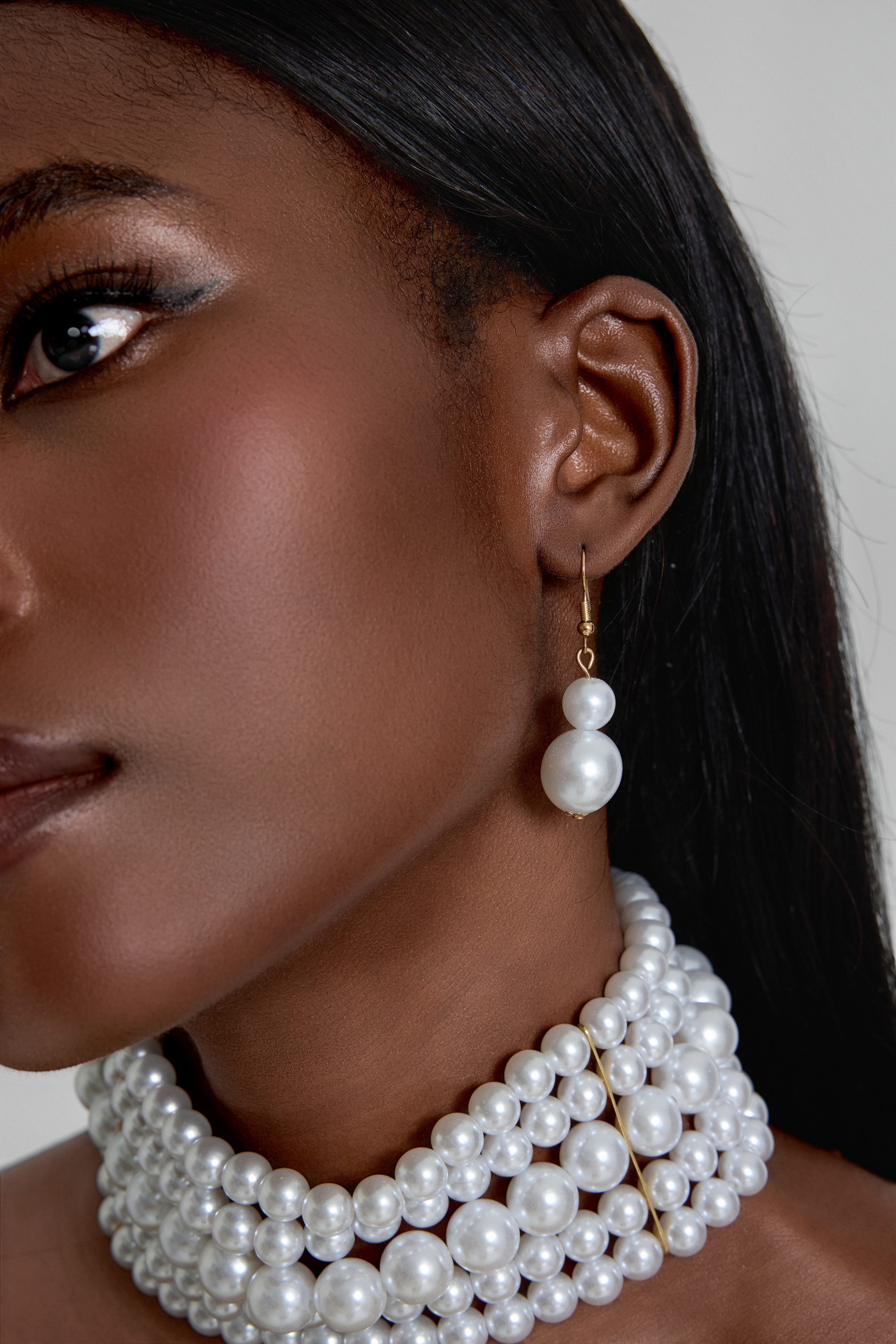 Faux Pearl Multi-Layered Necklace & Drop Earrings Set