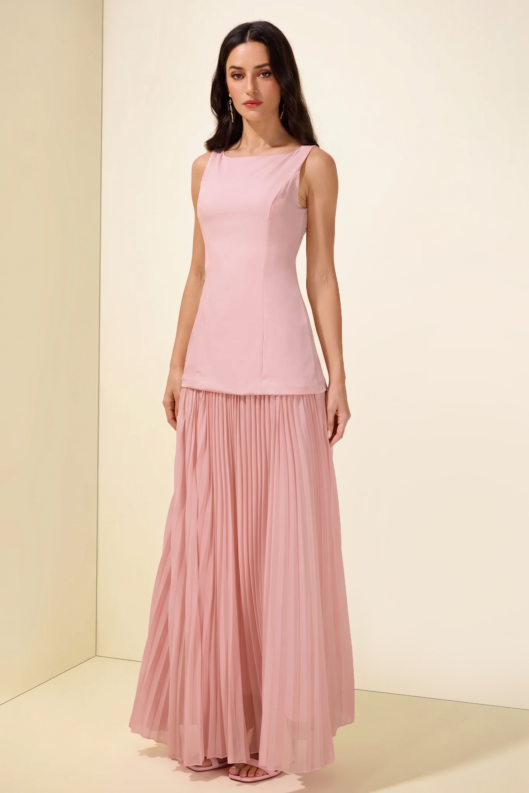 Solid Pleated Sleeveless Maxi Dress