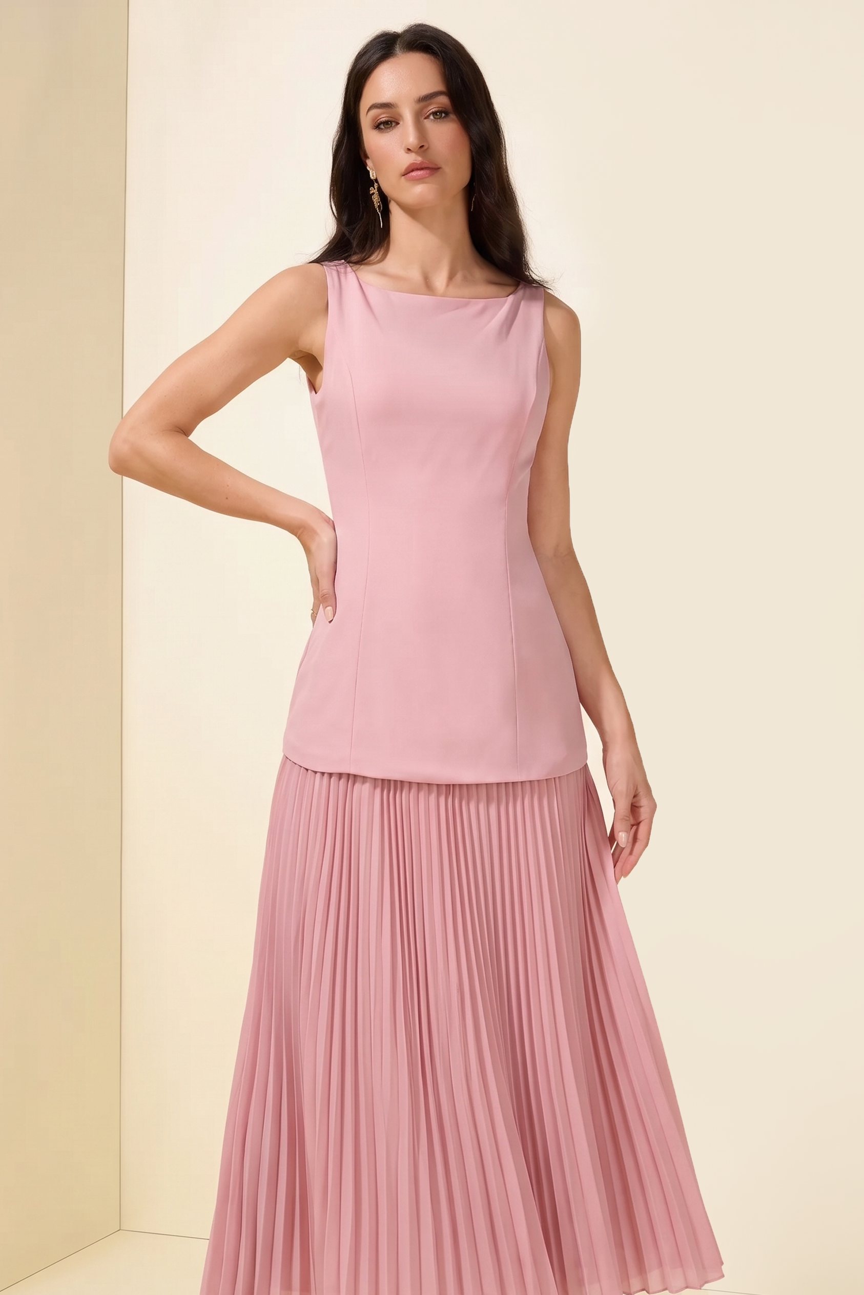 Solid Pleated Sleeveless Maxi Dress