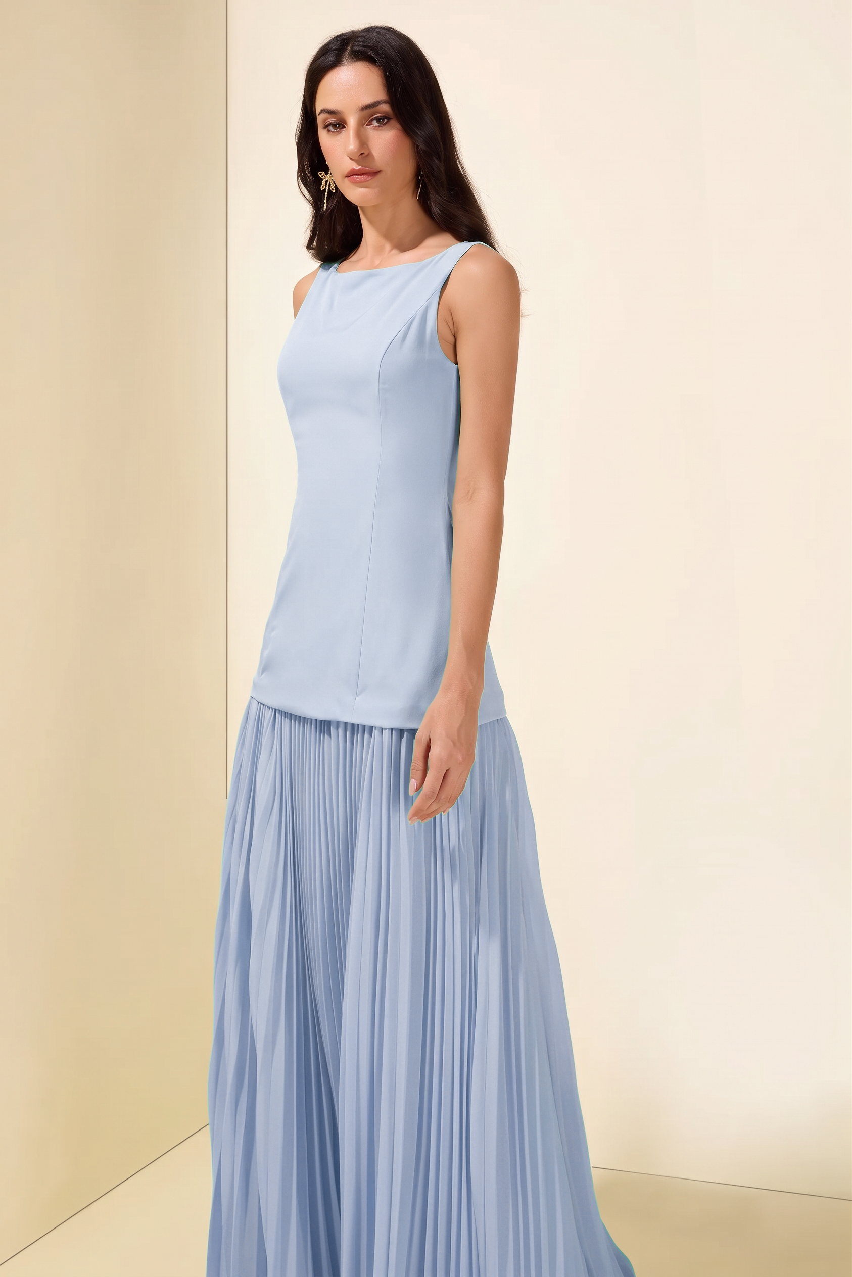 Solid Pleated Sleeveless Maxi Dress