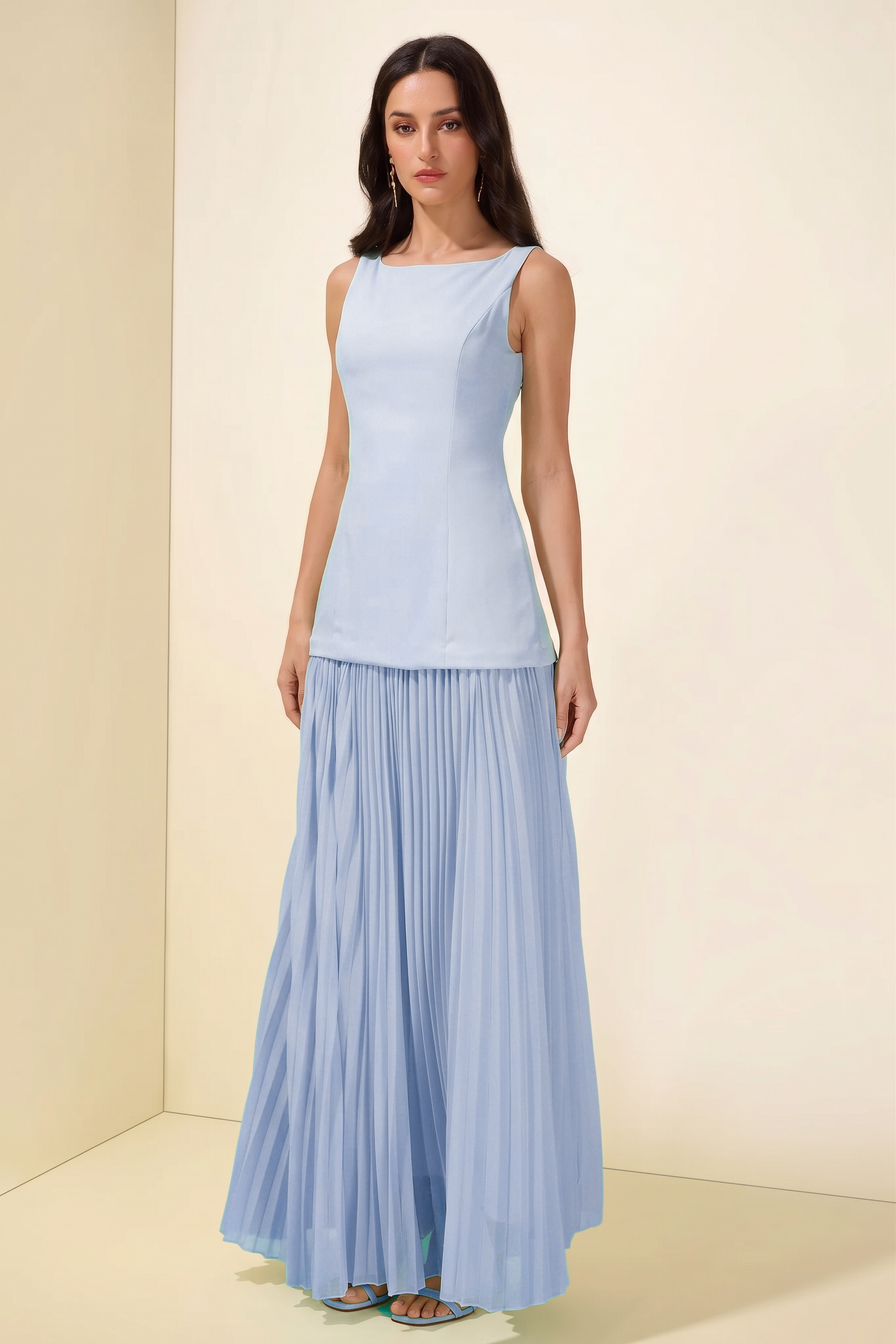 Solid Pleated Sleeveless Maxi Dress