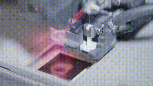1727515075865347.gif