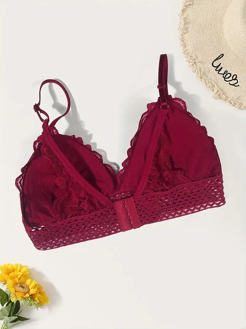 Virágos csipke kivágású csipkés melltartó