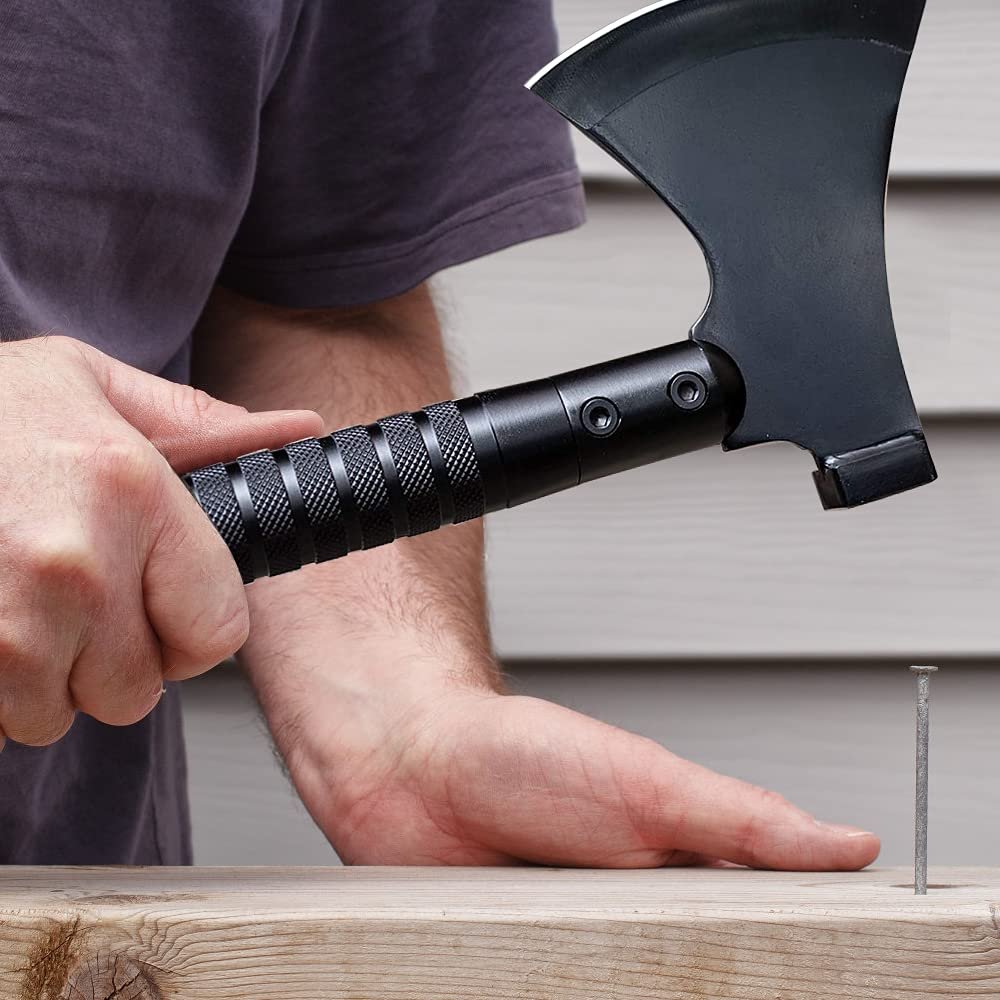 2023 Wilderness Survival, hordozható többfunkciós fejsze