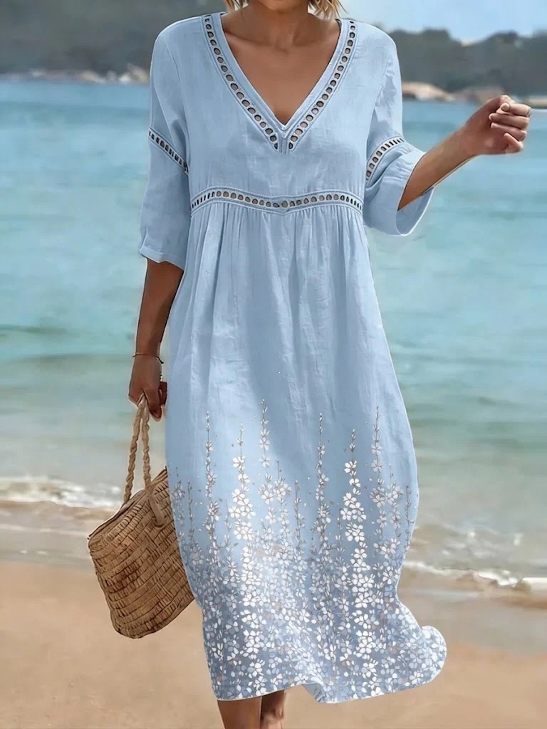 Robe confortable pour femme, confectionnée dans un mélange de coton et de lin imprimé.