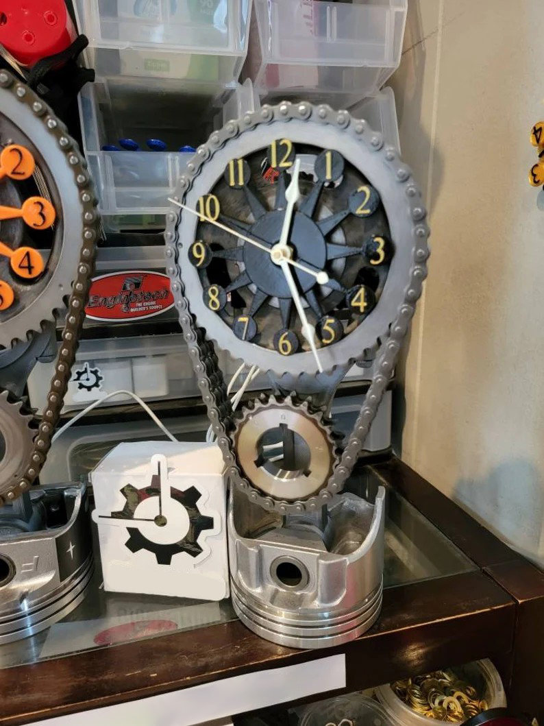🌲CHRISTMAS HOT SALE🎁MOTORIZED ROTATING CHAIN CLOCK