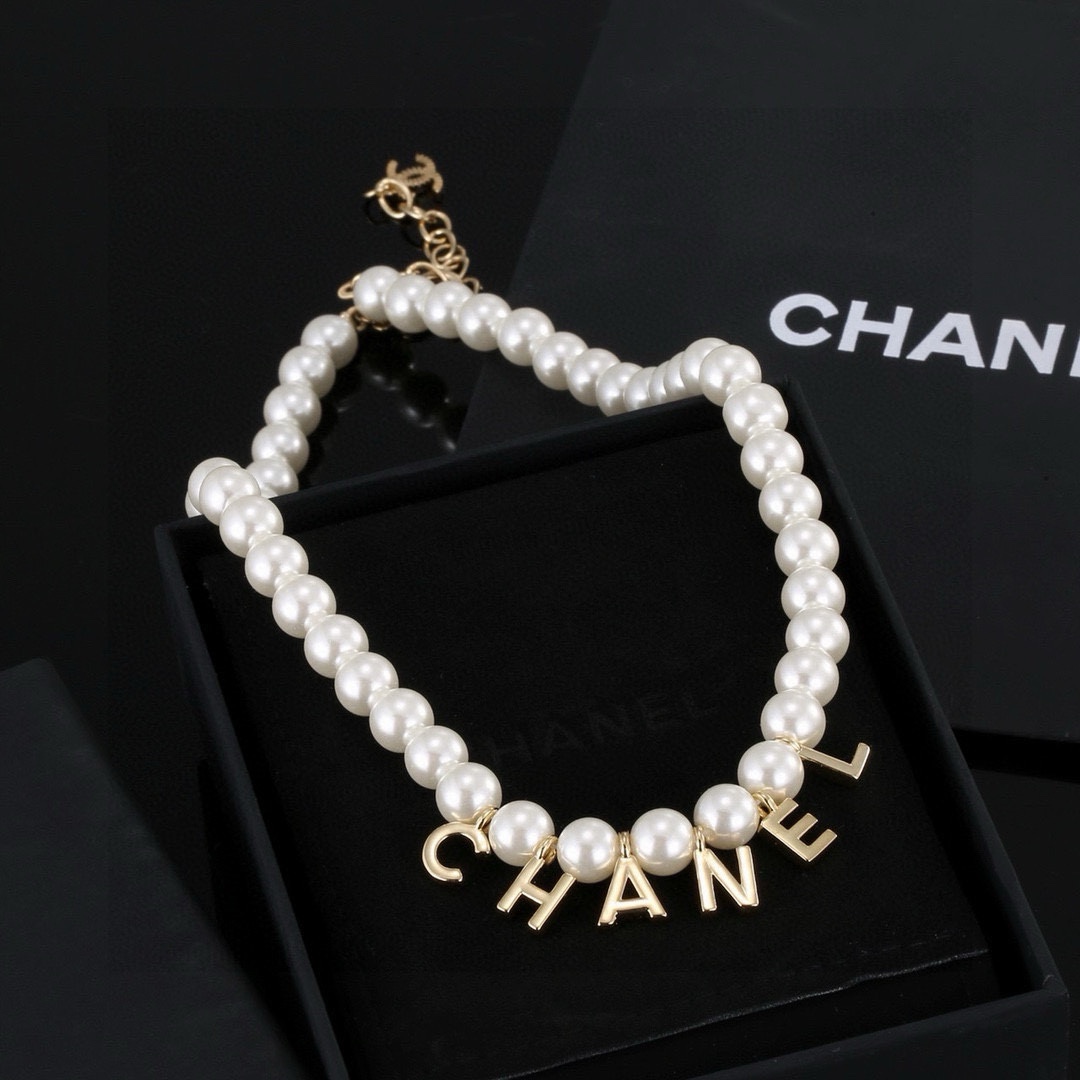 Chanel New Arrival Necklace 009