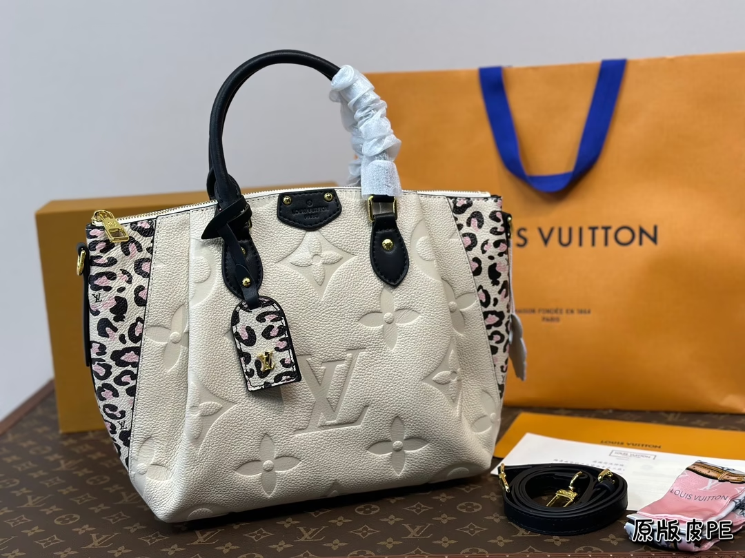 Louis new arrival Retiro bag size: 26*22 cm