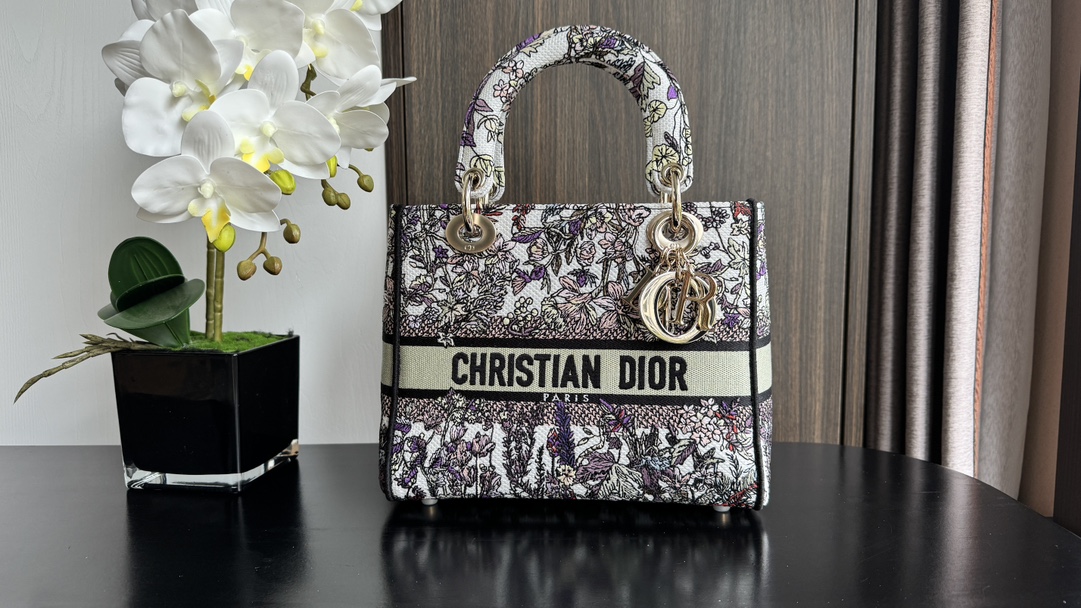 D Lady D-Lite bag 016 size: 24*20*11 cm