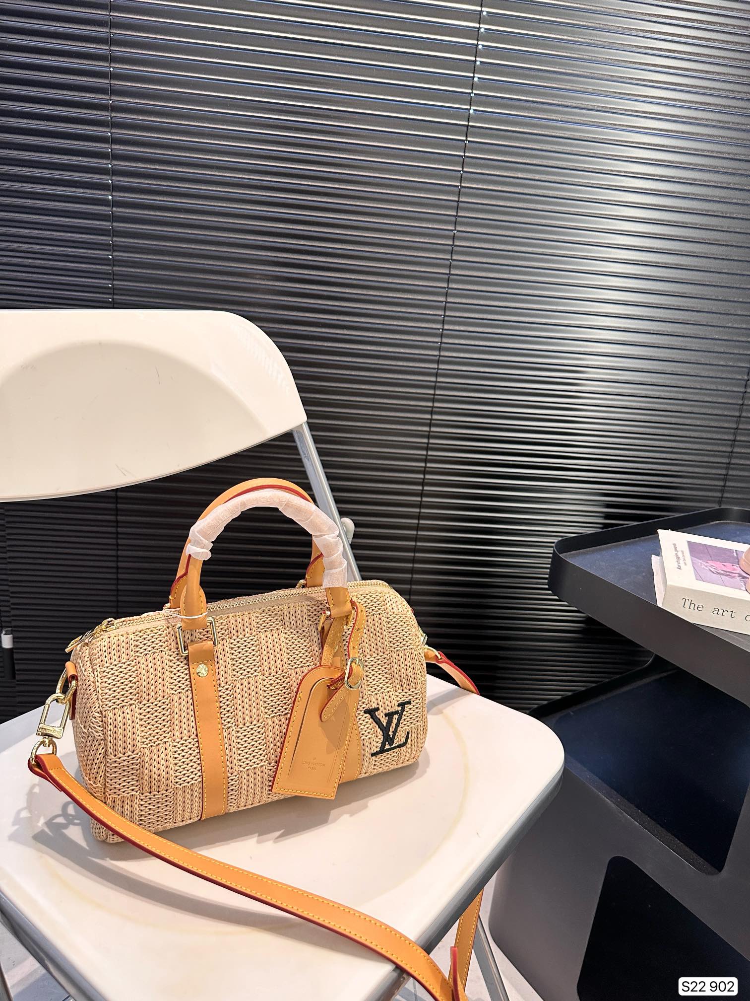 Louis new arrival Noe Purse bag size: 25 * 14 cm