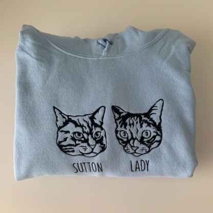 Custom Pet Portrait Sweatshirt - Artistic Outline Embroidery