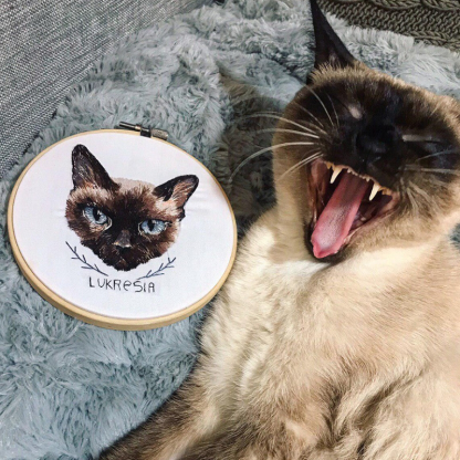 Personalized Embroidery Hoop With Multiple Photos For Cute Pets