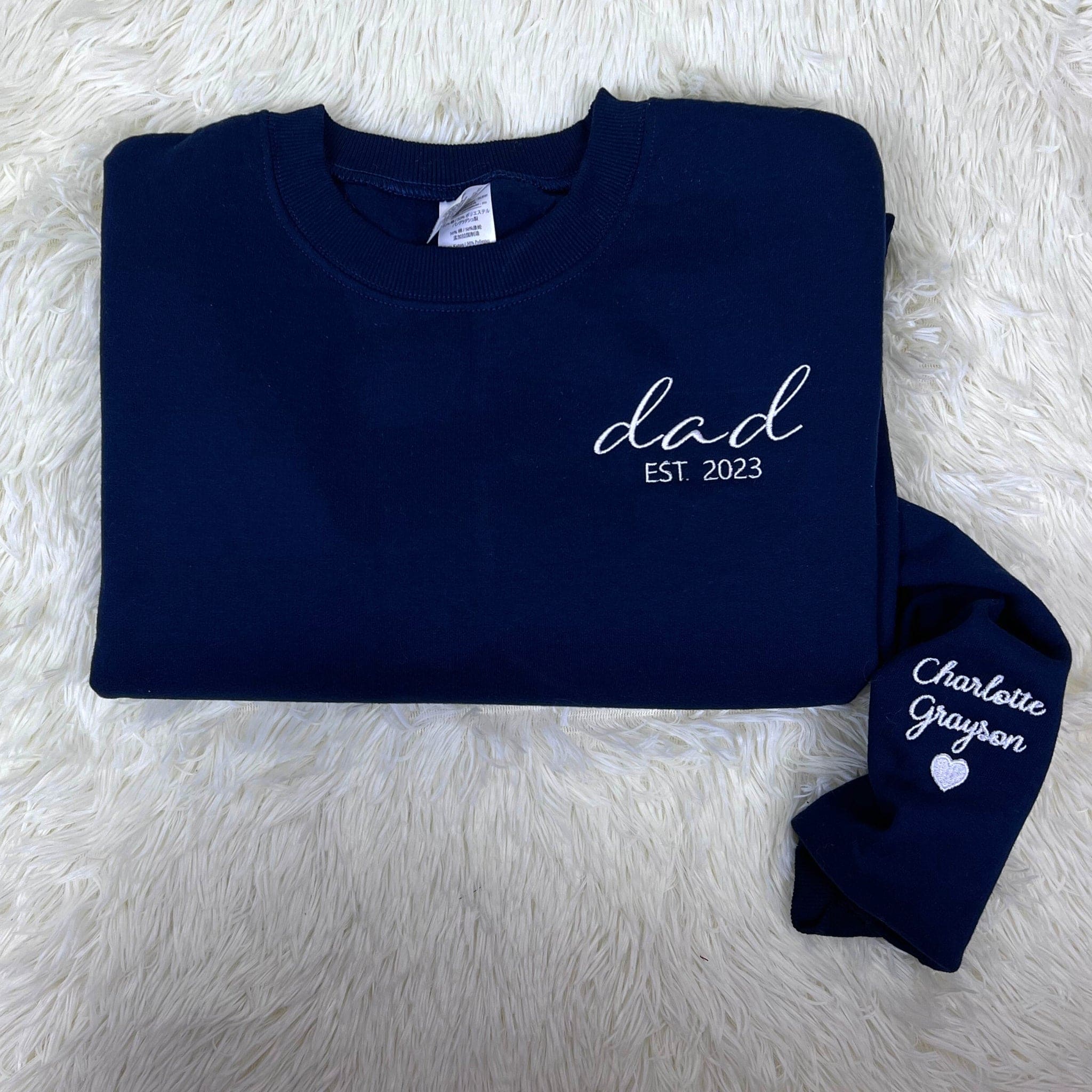 👔Dad Sweatshirt - Daddy Est. 2024 Crewneck Embroidered - Custom Sweater with Kid's Name, Unique Gift for Father's Day