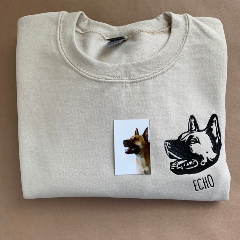 Custom Pet Portrait Sweatshirt - Artistic Outline Embroidery