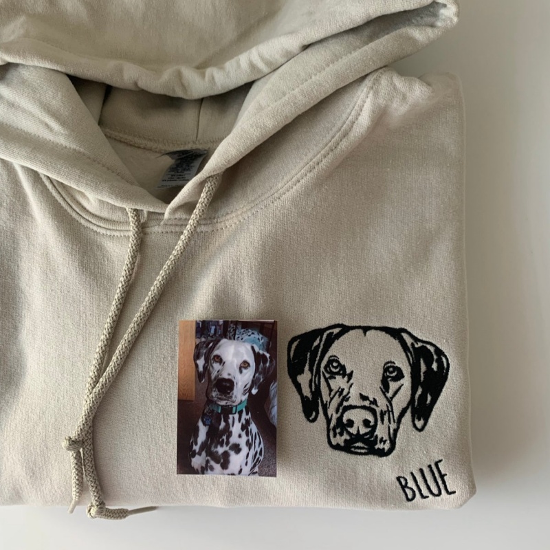 Custom Pet Portrait Sweatshirt - Artistic Outline Embroidery