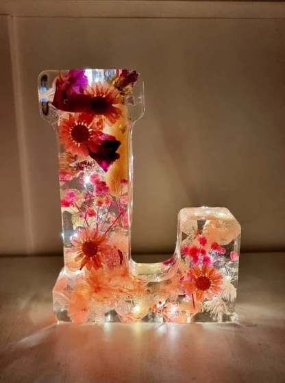 🌸Ręcznie robiona lampa nocna z żywicy kwiatowej