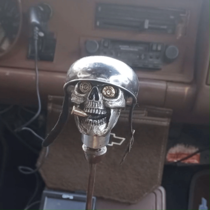 🦅💀Skull Soldier Grip - Handcrafted Gear Knob