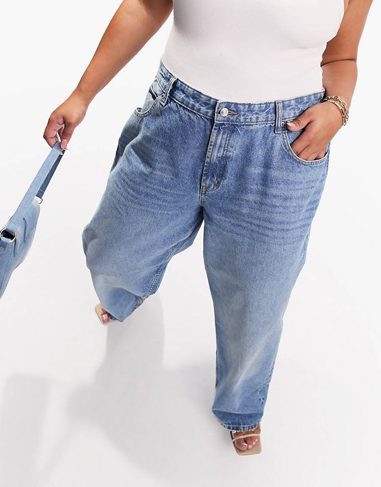 Curve baggy boyfriend jeans in mid blue