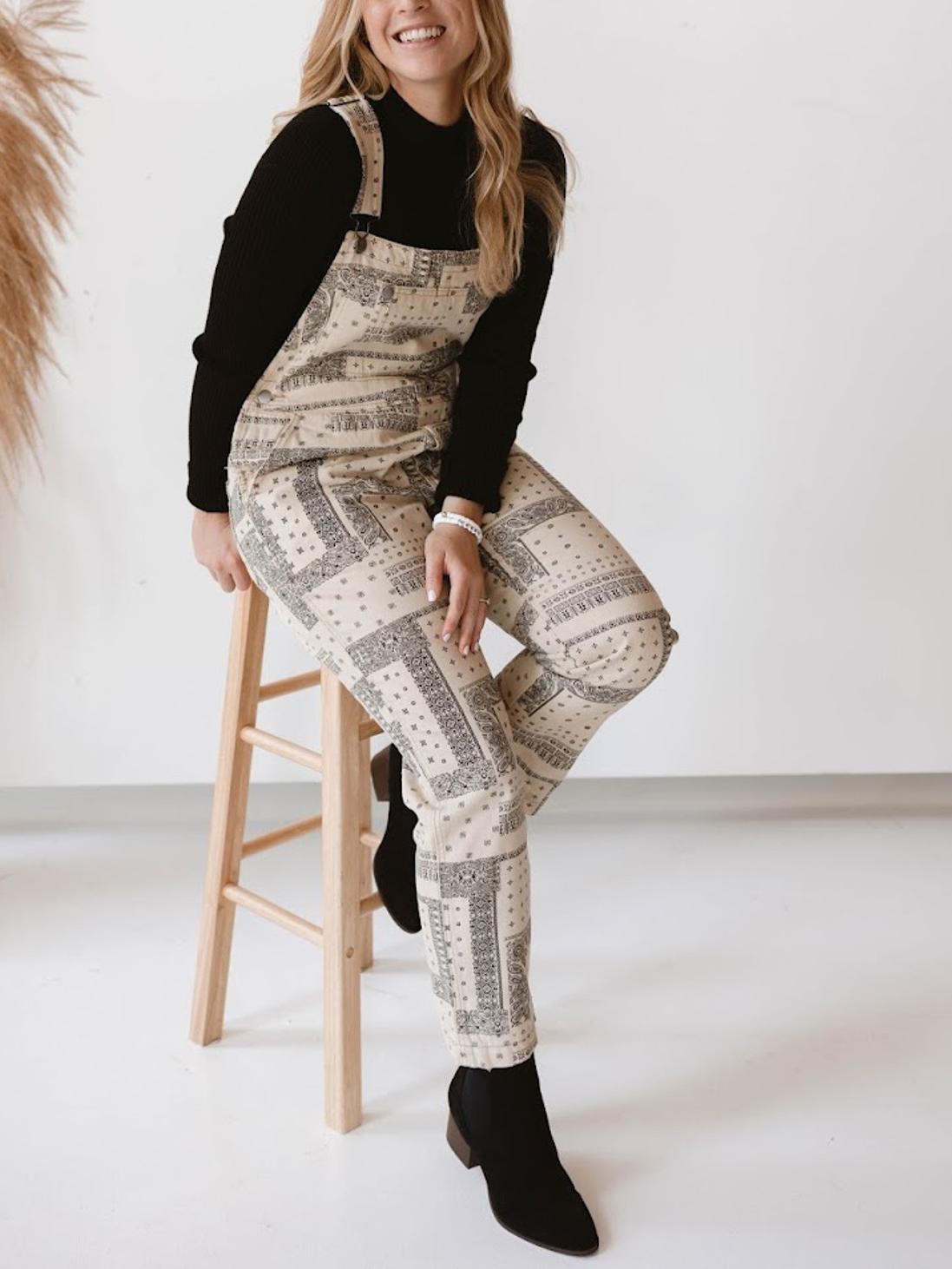 ✨Women's Newspaper Simulation Overalls(Buy 2 Free Shipping)