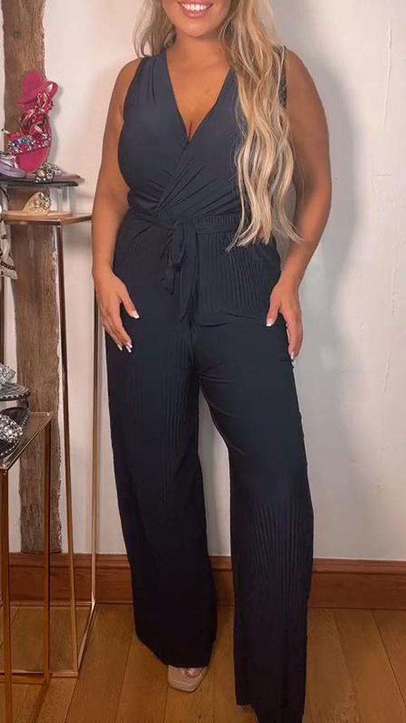V-NECK EFFORTLESS  JUMPSUIT