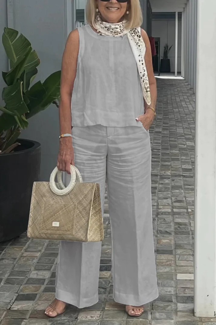 Sleeveless Top Wide Leg Pants suit