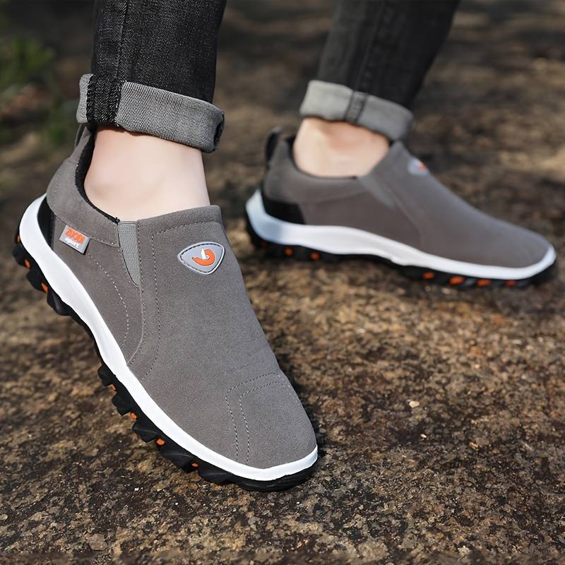 🔥Last Day Promotion 70% OFF 🎁 Men's Lightweight Breathable Non-slip Shoes - 2013