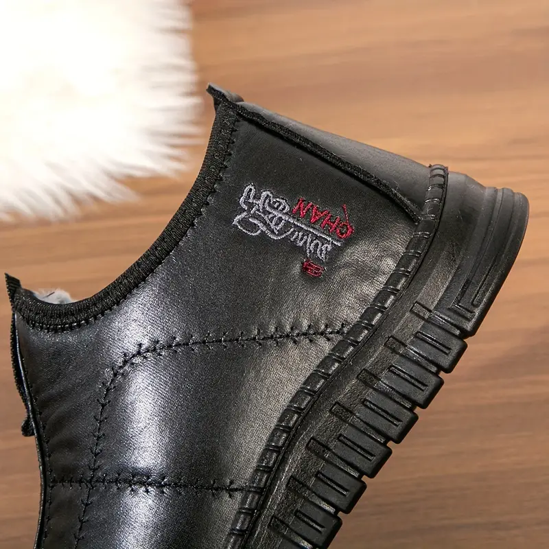 🔥On This Week Sale 70% OFF🔥 Men's Winter Warm Fleece-Lined Slip-On Walking Shoes - Non-Slip, Thick Sole for Comfort, Casual Style in Solid Colors  - W011