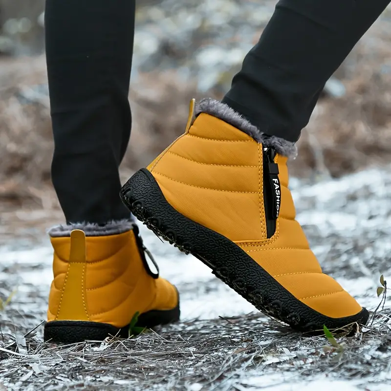 🔥Last Day Promotion 70% OFF 🎁 Cozy Fleece-Lined Men's Winter Snow Boots - Easy Zip, Non-Slip Ankle Protection for Outdoor Trekking