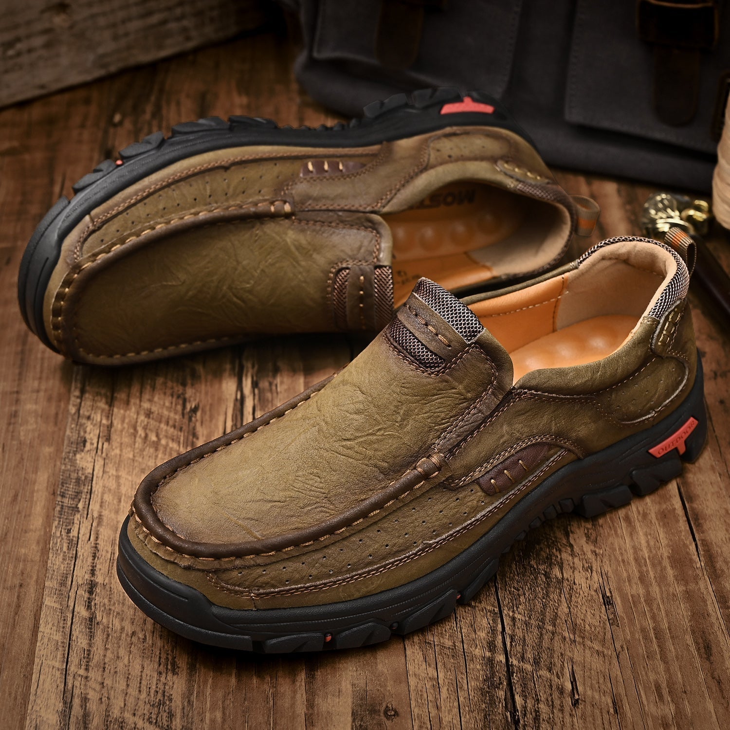 Men’s Casual Leather Shoes Breathable Loafers Lightweight Men Driving Shoes Slip On Fashion Boat Shoes Outdoor Non-Slip Comfort
