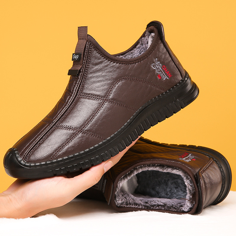 🔥On This Week Sale 70% OFF🔥 Men's Winter Warm Fleece-Lined Slip-On Walking Shoes - Non-Slip, Thick Sole for Comfort, Casual Style in Solid Colors  - W011