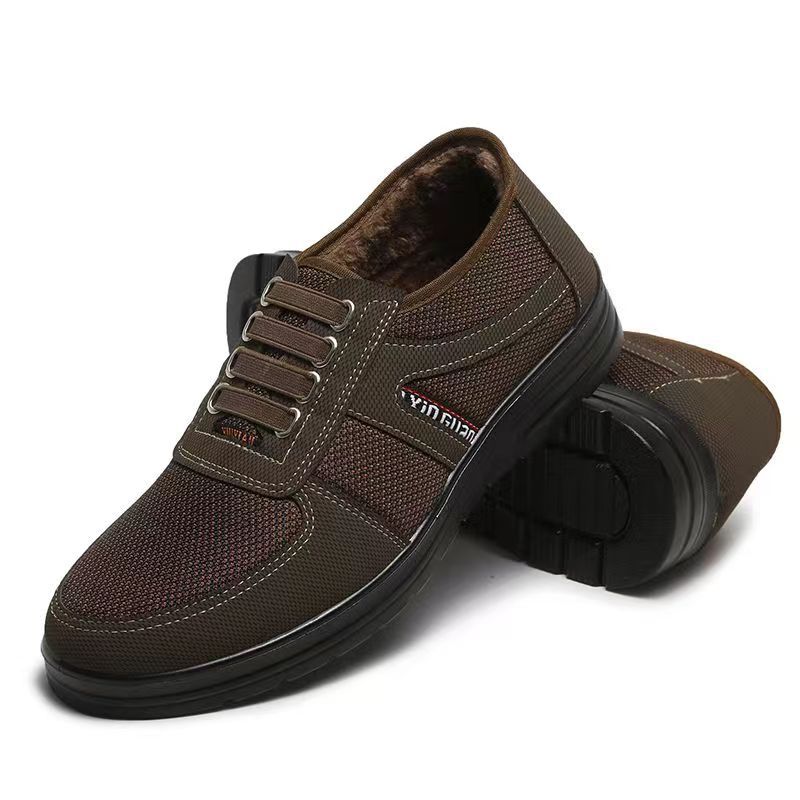 Old Beijing cloth shoes men's plus velvet soft sole middle-aged and elderly shoes dad cotton shoes men's driving shoes plus size cotton shoes