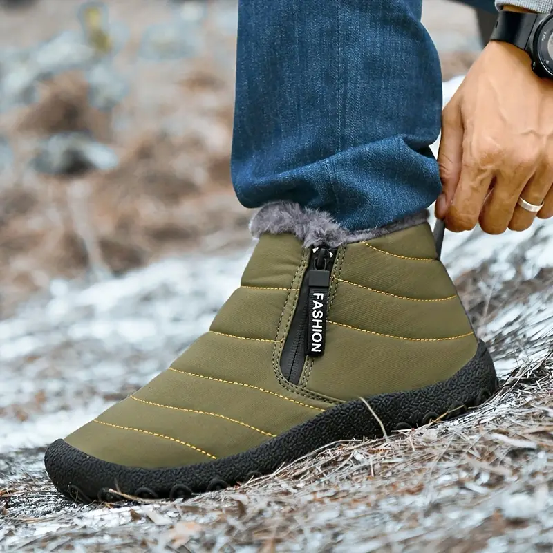 🔥Last Day Promotion 70% OFF 🎁 Cozy Fleece-Lined Men's Winter Snow Boots - Easy Zip, Non-Slip Ankle Protection for Outdoor Trekking