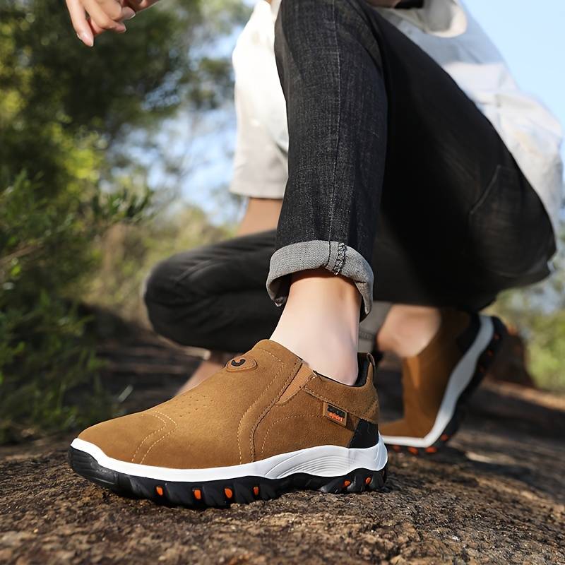 🔥Last Day Promotion 70% OFF 🎁 Men's Lightweight Breathable Non-slip Shoes - 2013