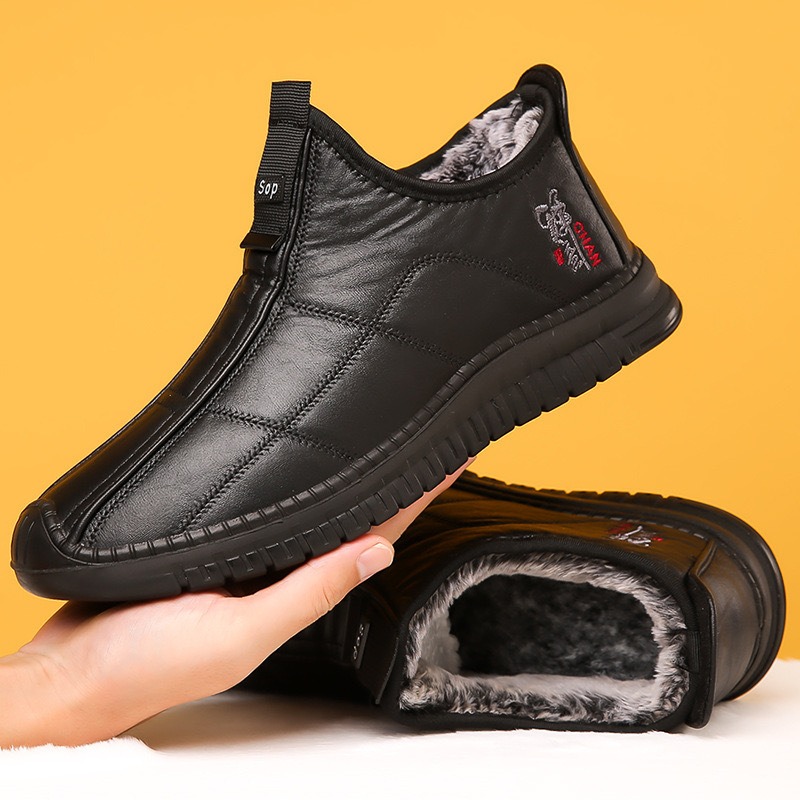 🔥On This Week Sale 70% OFF🔥 Men's Winter Warm Fleece-Lined Slip-On Walking Shoes - Non-Slip, Thick Sole for Comfort, Casual Style in Solid Colors  - W011