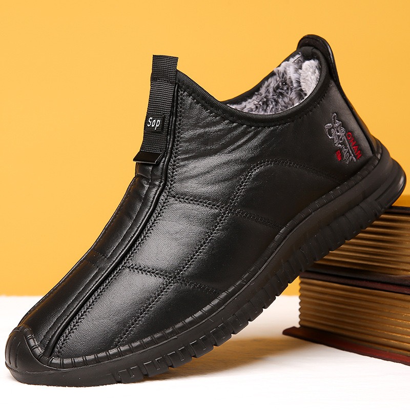 🔥On This Week Sale 70% OFF🔥 Men's Winter Warm Fleece-Lined Slip-On Walking Shoes - Non-Slip, Thick Sole for Comfort, Casual Style in Solid Colors  - W011