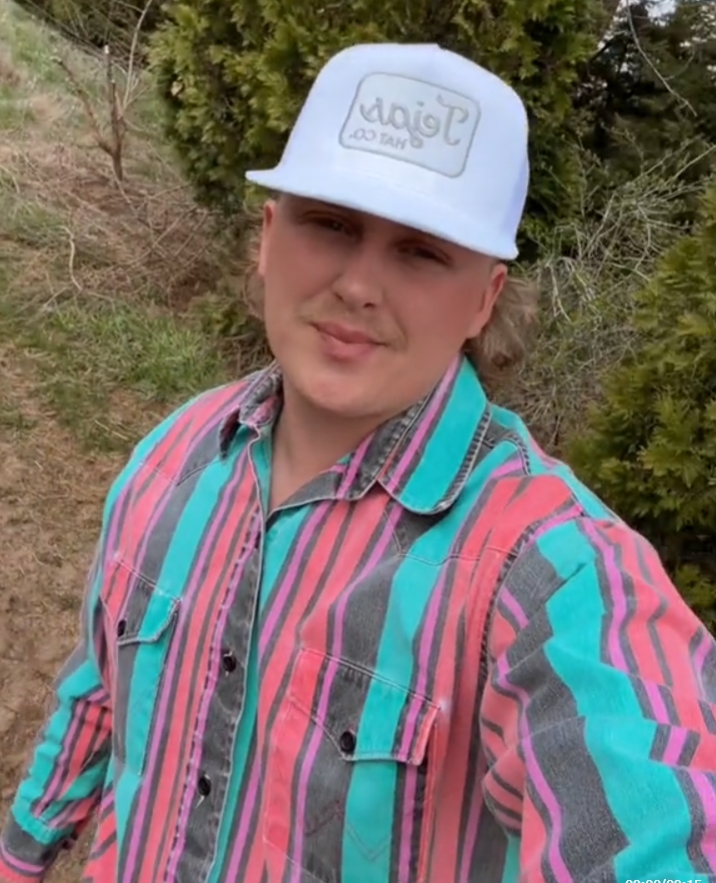 Men's Fashion Western Green and Red Striped Long Sleeve Shirt