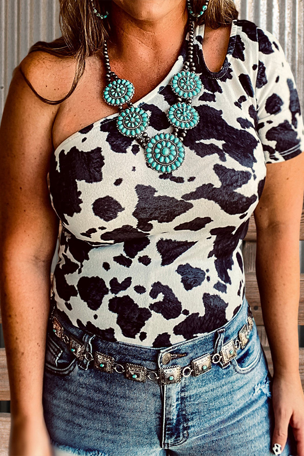 Vintage Off-Shoulder Leopard Print T-Shirt