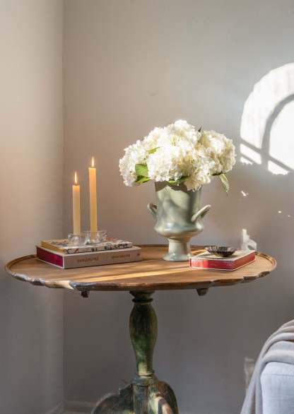 Real Touch Hydrangea in Talc White  - 18