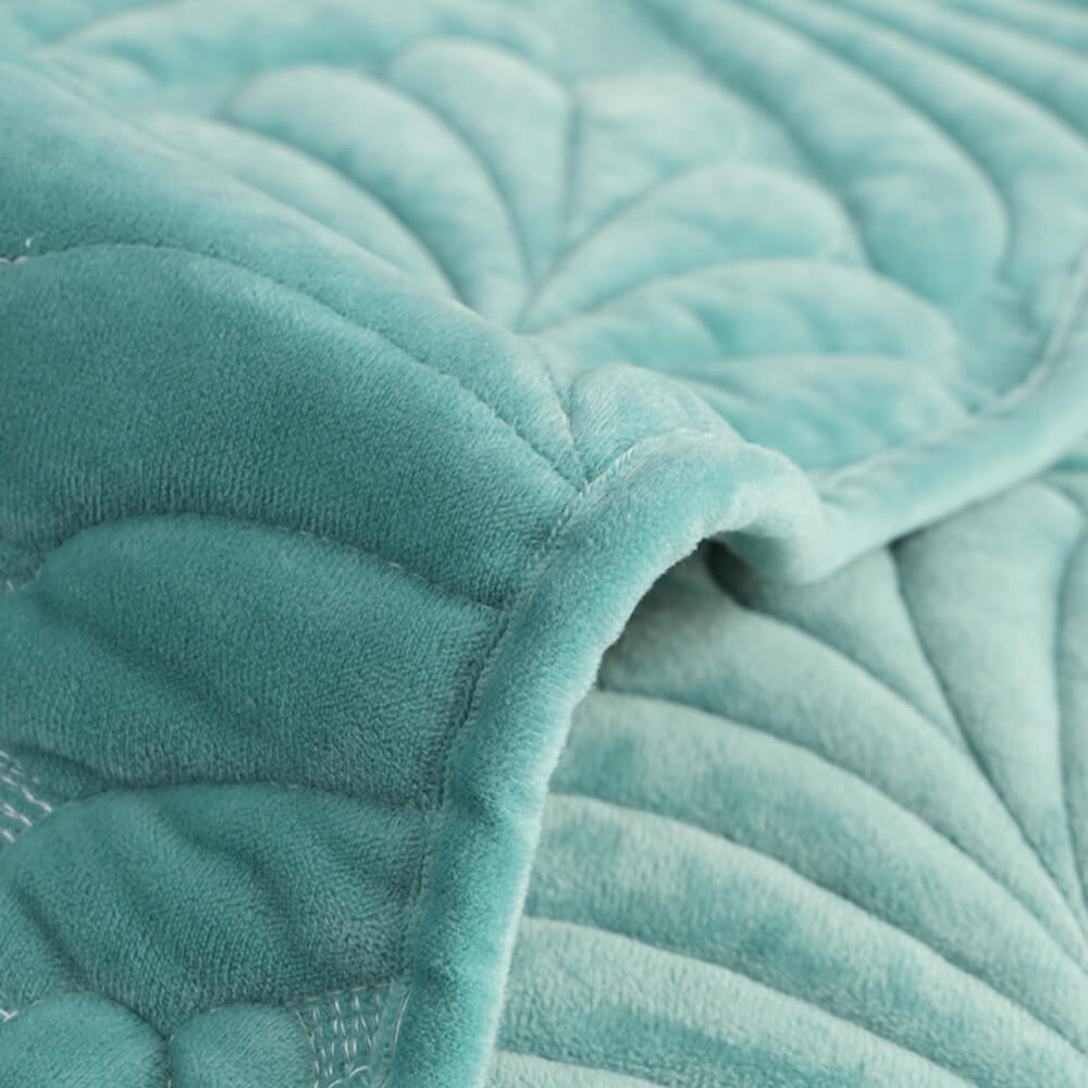 2024 Dutch velvet short plush cushion, suitable for L-shaped sofa cover, non-slip simple thickened section