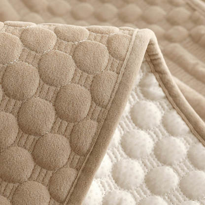 INS Style Plush Sofa Cushion – Ivory Crystal Fleece, Soft & Chic