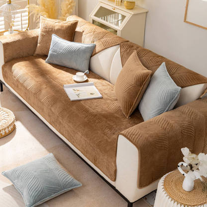 Leaf Patterned Plush Warm Non-Slip Couch Cover