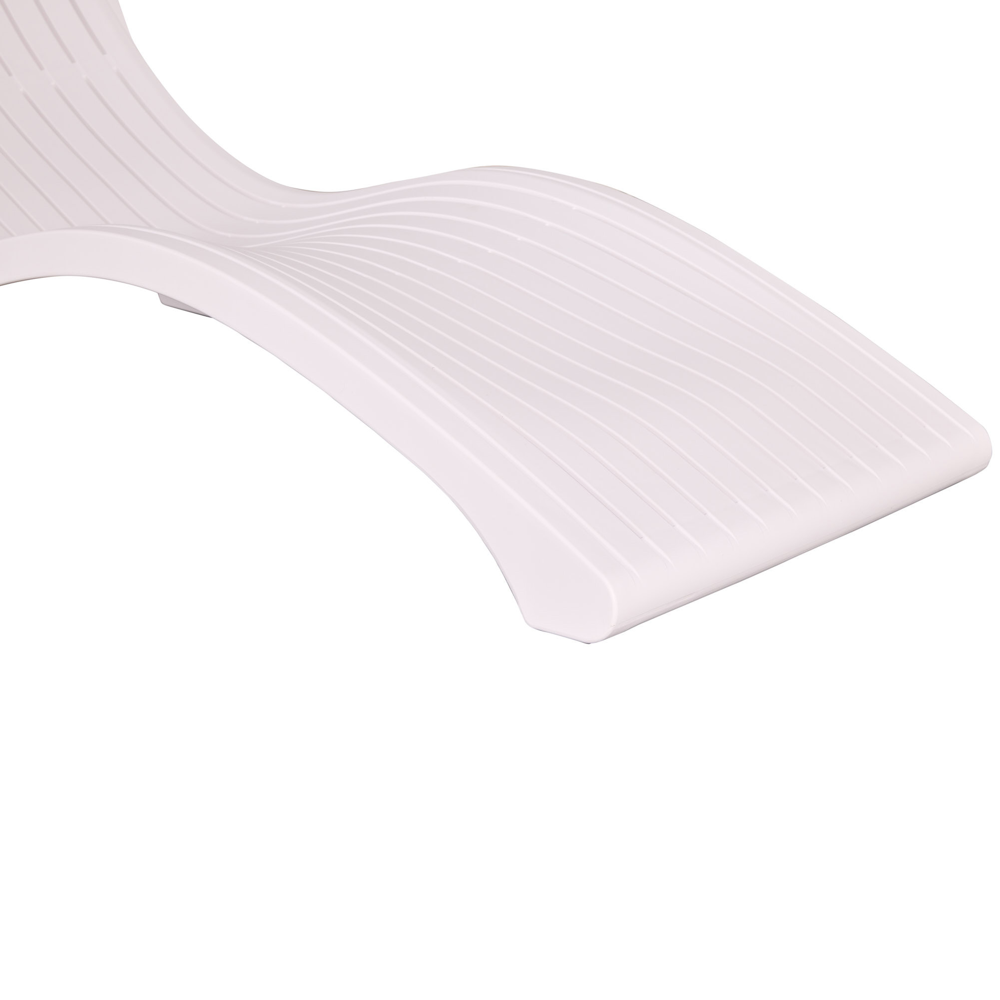 White Plastic Sun Lounger, PP Material, 150kg Load-Bearing, Outdoor Leisure Chair for Resort/Courtyard/Bulk Wholesale