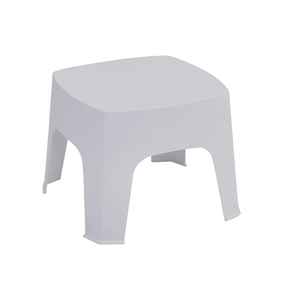 One-Piece Molded Solid PP Side Table Stackable Plastic Leisure End Table for Patio Hotel Resort Wholesale