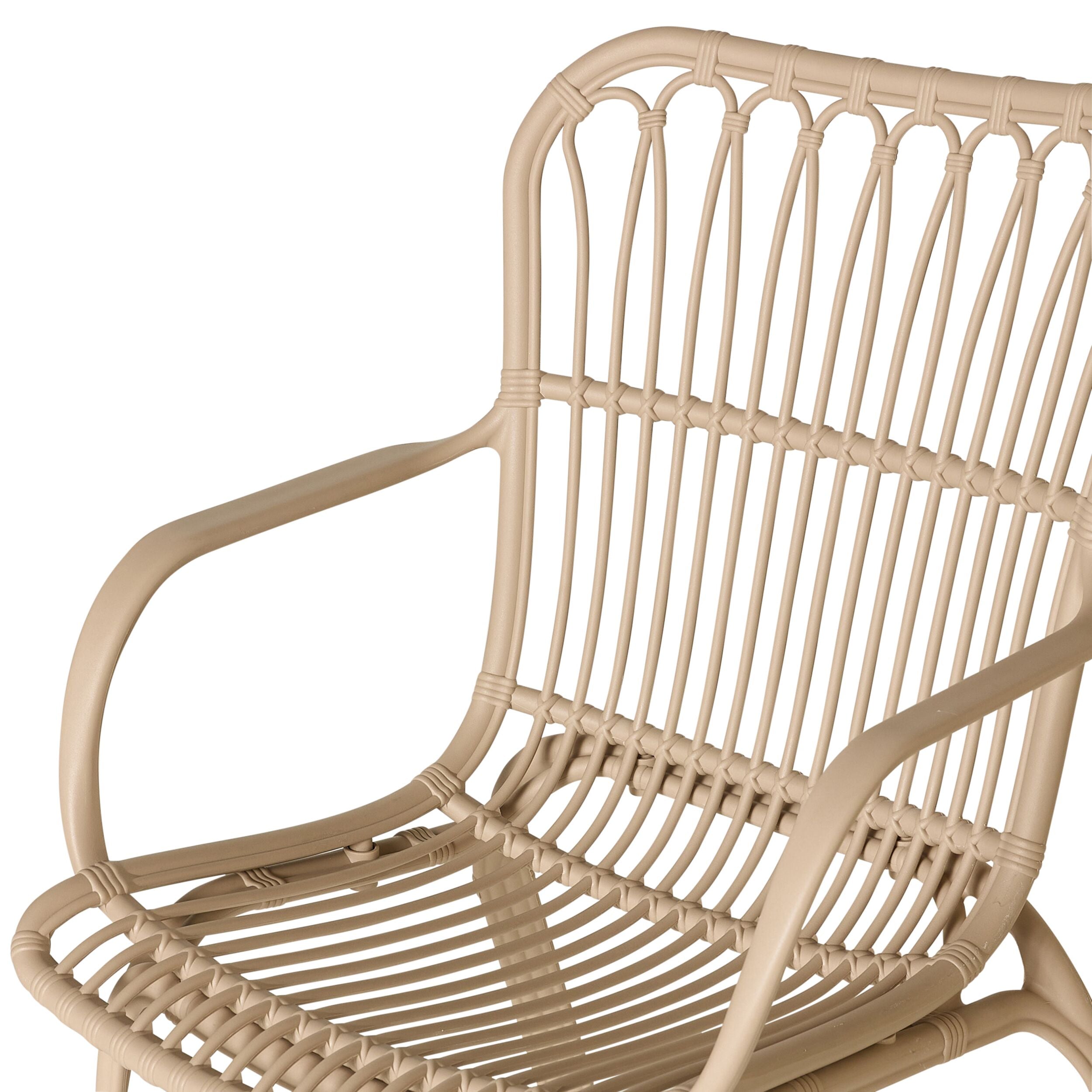 All PP Split Assembled Wavy Vertical Slat Armchair Stackable Outdoor Plastic Patio Dining Chair for Hotel Cafe Resort Wholesale